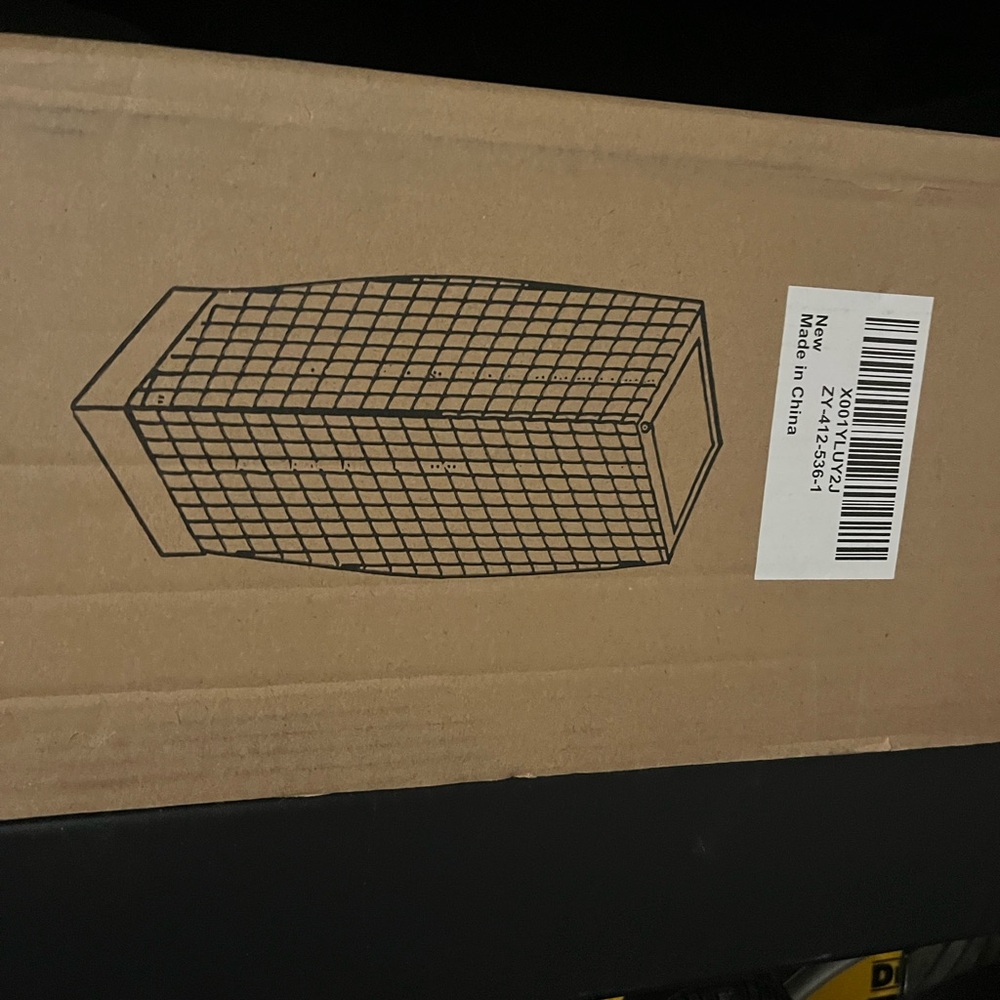 Brand new in sealed box Fuji solar outdoor lamp